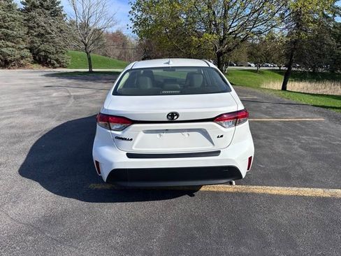 Certified 2023 Toyota Corolla LE FWD image 4