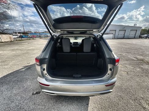 Used 2024 Mitsubishi Outlander SE image 25