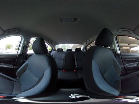 Used 2025 Nissan Versa SV FWD image 41