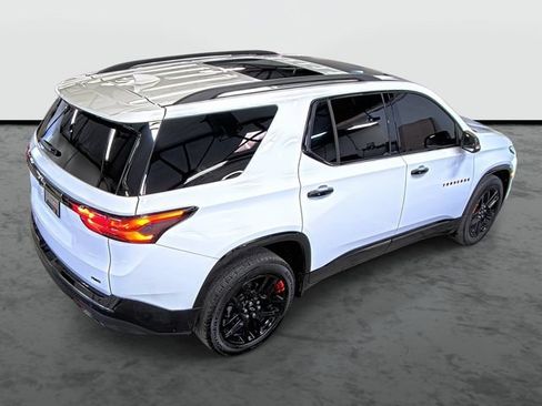 Used 2023 Chevrolet Traverse Premier w/ Redline Edition AWD/4WD image 4