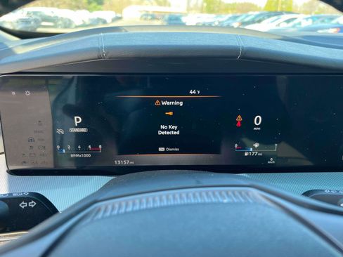 Used 2025 Nissan Murano SL image 15