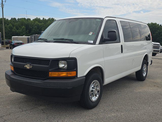 Certified 2017 Chevrolet Express 2500 RWD image 2