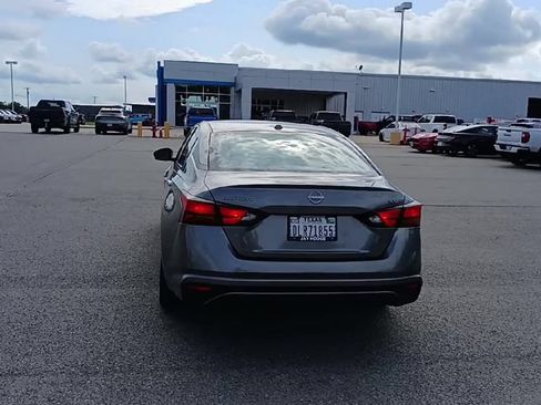 Used 2023 Nissan Altima 2.5 SV FWD image 7