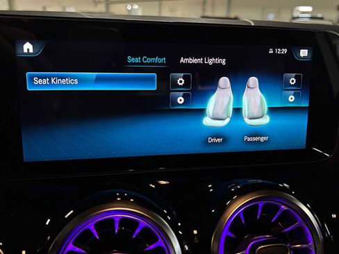 Used 2023 Mercedes-Benz GLA 250 4MATIC image 35