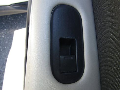 Used 2019 Honda HR-V LX image 28