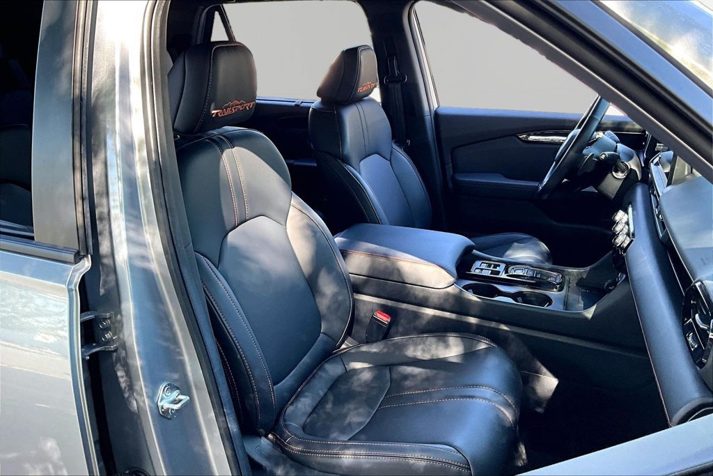 Certified 2025 Honda Pilot TrailSport image 21