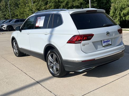 Used 2018 Volkswagen Tiguan SEL Premium AWD/4WD image 7
