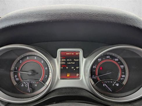 Used 2017 Dodge Journey SE image 10