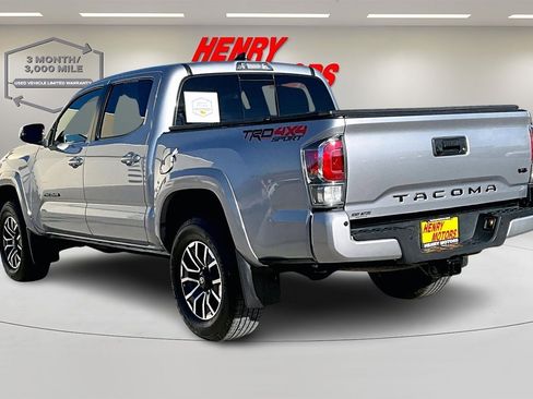 Used 2020 Toyota Tacoma TRD Sport Double Cab 5' Bed AT image 4