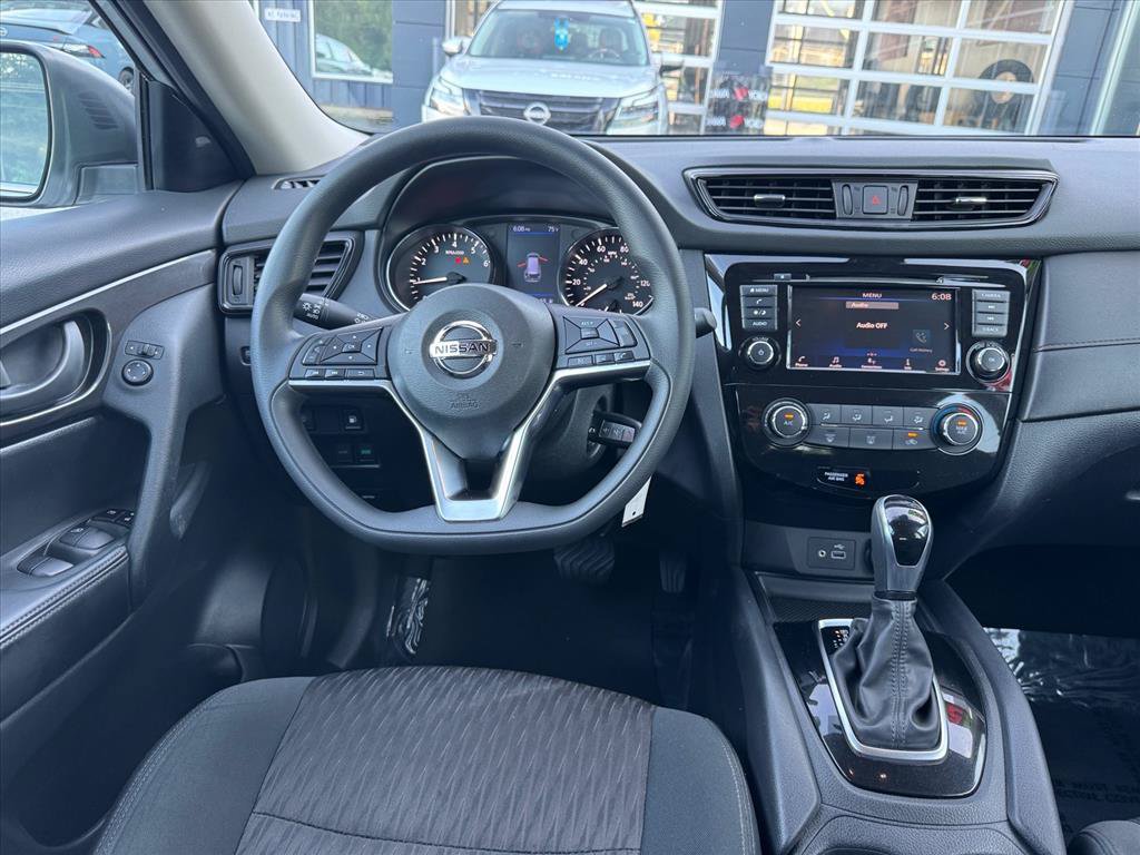 Used 2020 Nissan Rogue S FWD image 13