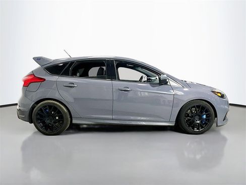 Used 2016 Ford Focus RS image 9