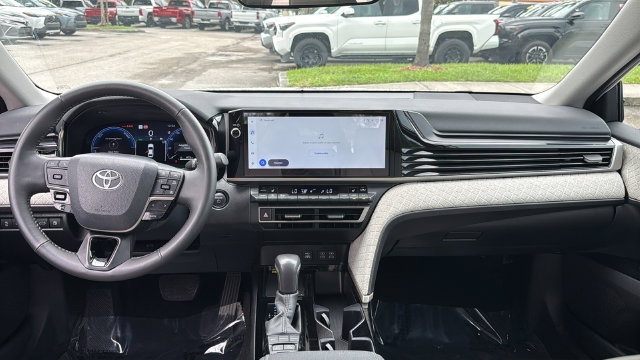 Used 2026 Toyota Camry XLE FWD image 13