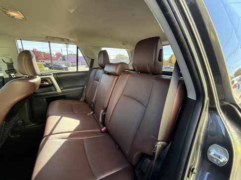 Used 2017 Toyota 4Runner Limited image 31