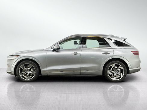 Used 2023 Genesis Electrified GV70 AWD/4WD image 2