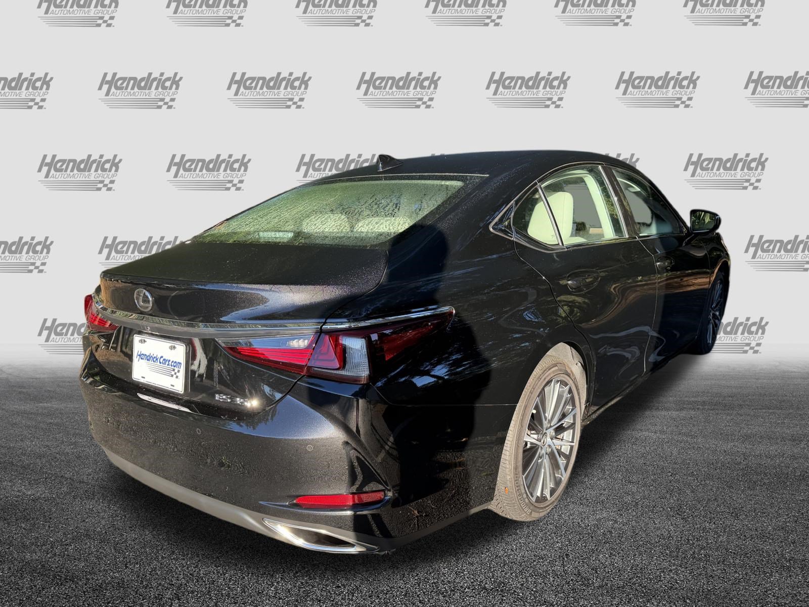 Used 2025 Lexus ES 350 w/ Premium Package FWD image 9