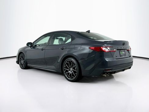Used 2025 Toyota Camry SE w/ Convenience Package FWD image 5