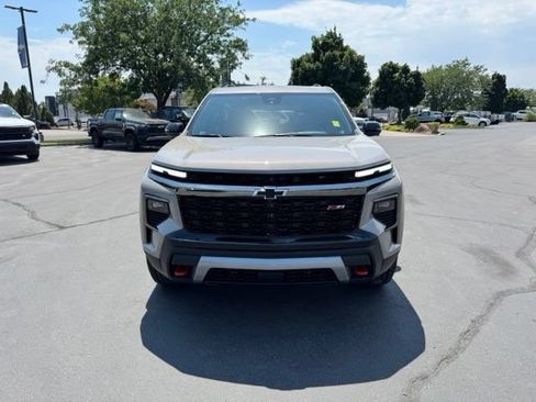 New 2026 Chevrolet Traverse Z71 w/ Driver Confidence Package AWD/4WD image 2