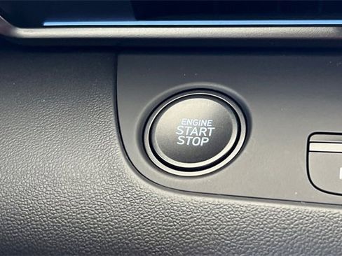 New 2025 Hyundai Elantra SEL w/ Cargo Package image 22