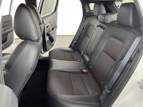 Used 2025 Nissan Kicks SR FWD image 36