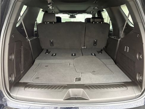 Used 2023 GMC Yukon SLT image 20