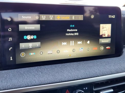 Certified 2025 Nissan Kicks SV AWD/4WD image 13