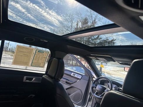 Used 2023 Ford Explorer ST-Line w/ Class IV Trailer Tow Package image 47