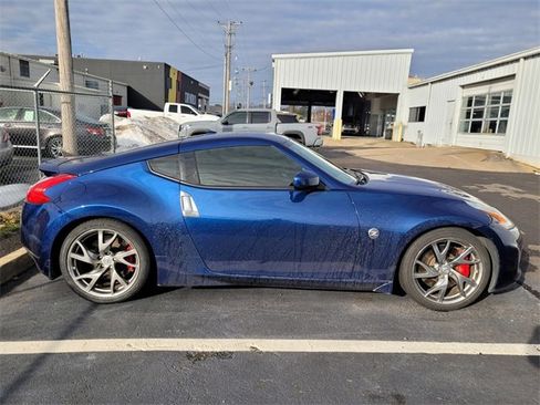 Certified 2017 Nissan 370Z w/ Sport Package image 2