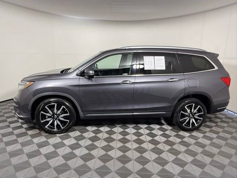 Used 2019 Honda Pilot Touring image 3
