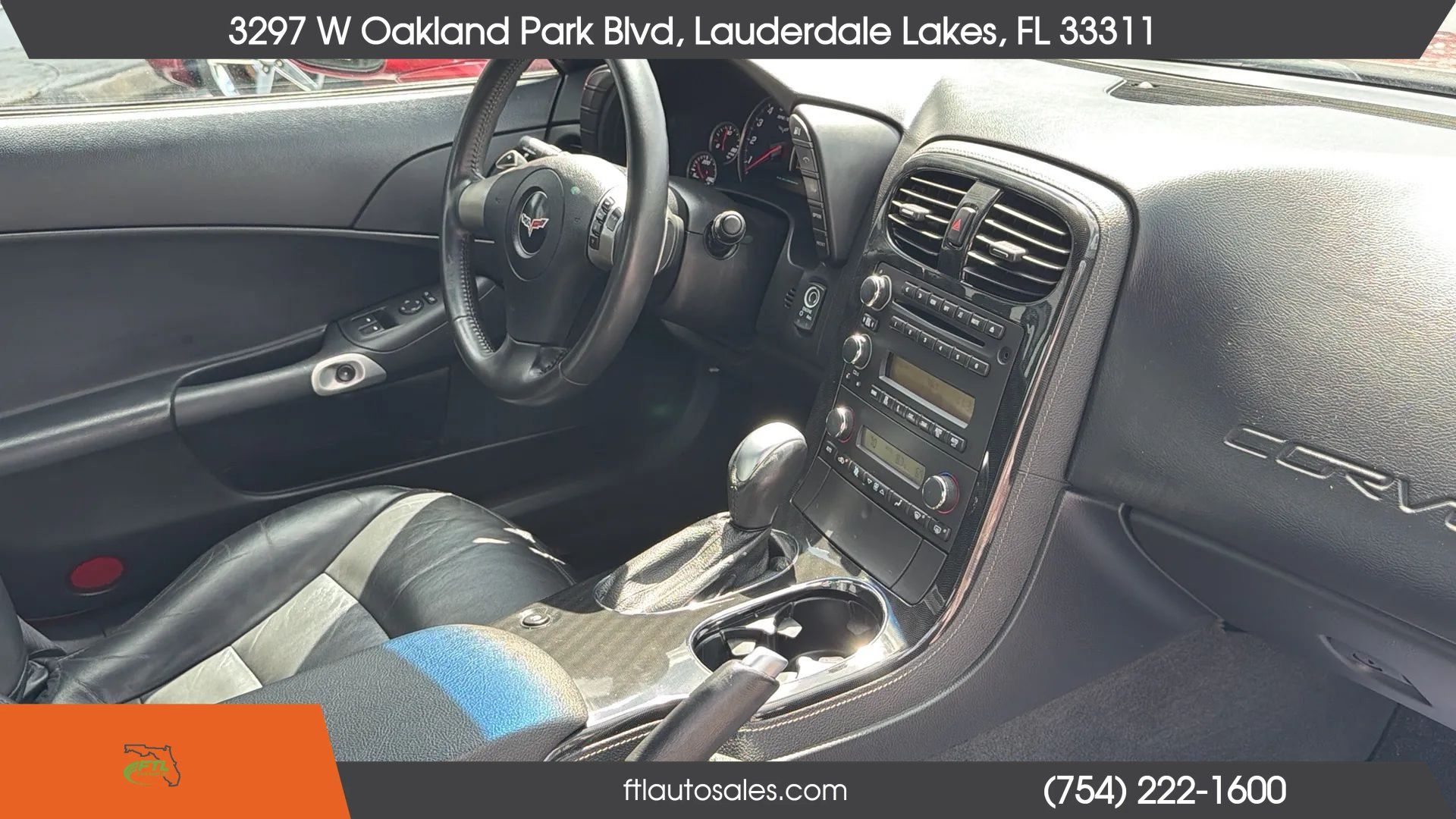 Used 2010 Chevrolet Corvette Coupe w/ 1LT RWD image 20
