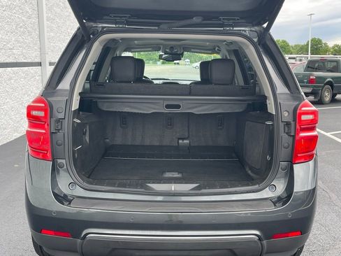 Used 2017 Chevrolet Equinox Premier w/ Enhanced Convenience Package FWD image 10