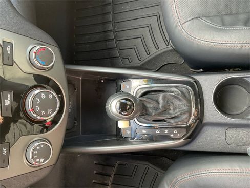 Used 2013 Kia Forte Koup SX w/ Leather Pkg image 18