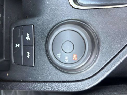 Used 2023 Ford Ranger XLT w/ Equipment Group 301A Mid AWD/4WD image 12