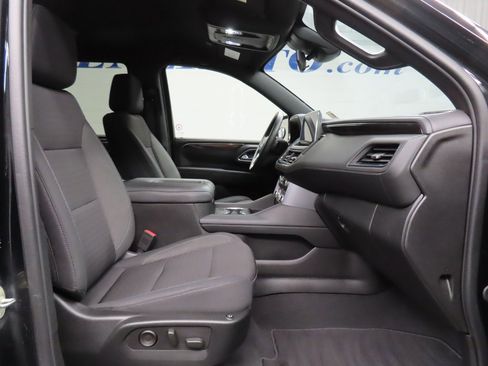 Used 2023 GMC Yukon SLE image 26