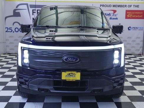 Used 2022 Ford F150 Lightning Lariat AWD/4WD image 2