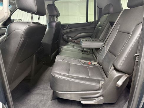 Used 2020 GMC Yukon XL SLT w/ Open Road Package AWD/4WD image 29