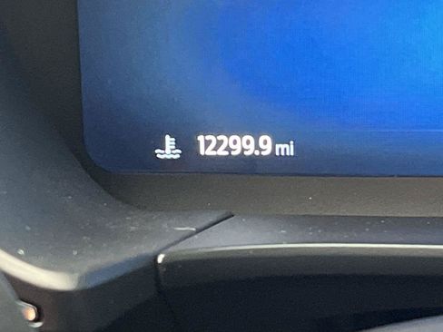 Certified 2025 Ford Escape Platinum w/ Premium Technology Package AWD/4WD image 17