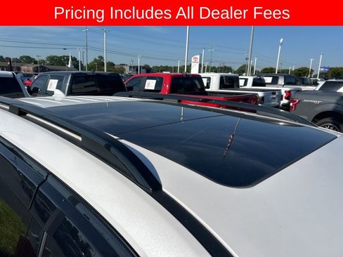 Used 2023 Honda Pilot Touring image 3