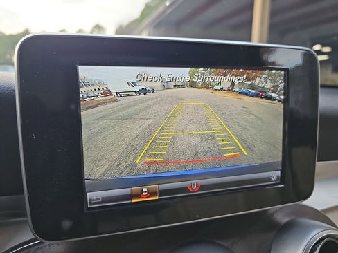 Used 2018 Mercedes-Benz GLC 300 image 26