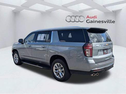 Used 2024 Chevrolet Suburban Premier AWD/4WD image 17