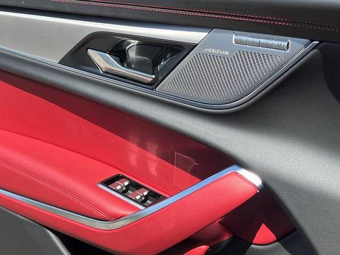 Used 2024 Jaguar XF R-Dynamic SE image 30