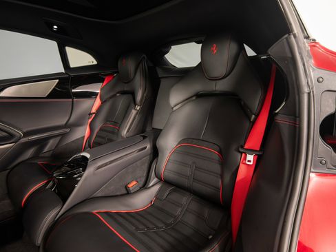 Certified 2025 Ferrari Purosangue image 37