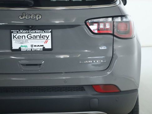 Used 2023 Jeep Compass Limited AWD/4WD image 44