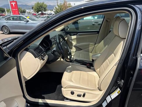 Used 2018 Volkswagen Passat 2.0T SE image 23