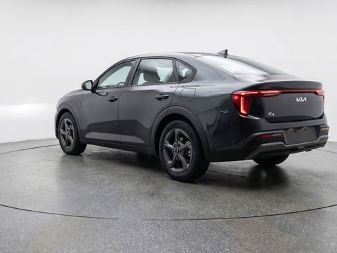 Used 2025 Kia K4 LXS image 6