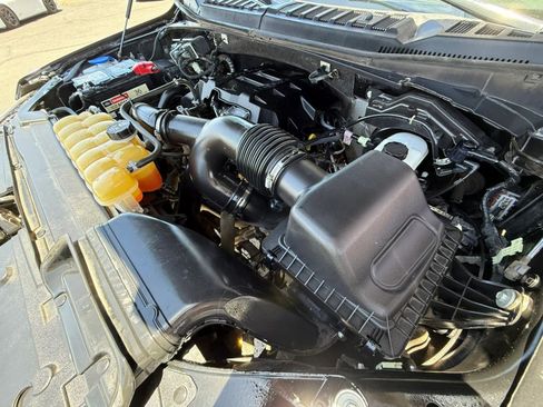 Used 2018 Ford F150 XLT w/ Equipment Group 302A Luxury AWD/4WD image 23