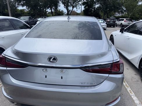 Used 2025 Lexus ES 350 w/ Premium Package FWD image 7