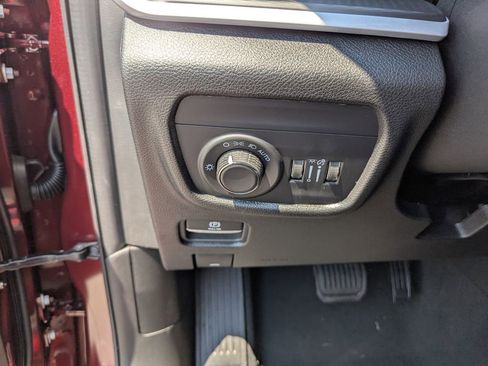 New 2025 Jeep Grand Cherokee 4WD image 19