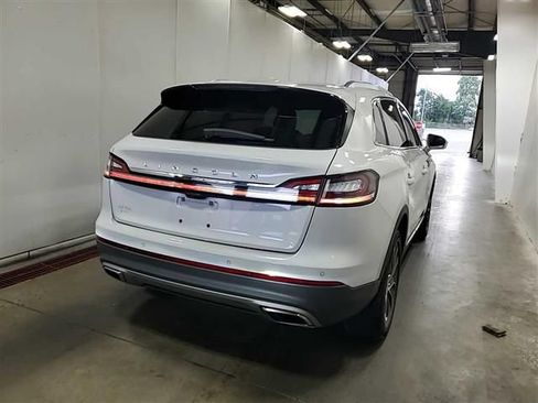 Used 2023 Lincoln Nautilus Reserve FWD image 17