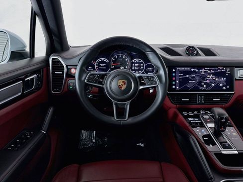 Used 2023 Porsche Cayenne Platinum Edition AWD/4WD image 10