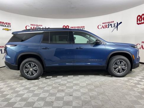 New 2026 Chevrolet Traverse LT w/ Driver Confidence Package FWD image 8